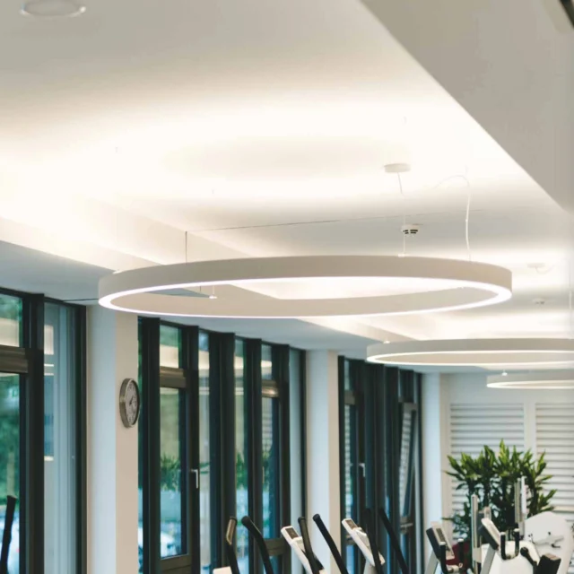 Zukunftsweisende Beleuchtung für die Klinik für Manuelle Therapie 💡

Heilung, Zusammenarbeit und Entspannung – die richtige Beleuchtung ist der Schlüssel für jede Atmosphäre. Für die Klinik für Manuelle Therapie haben wir gemeinsam mit @lightnetgmbh  ein Beleuchtungskonzept entwickelt, das Nachhaltigkeit und Komfort perfekt vereint. 🌱🏥

Wir sind stolz auf dieses Prestigeprojekt in #Hamm.

Ein eindrucksvolles Beispiel dafür, wie durchdachte Lichtlösungen effizient und nachhaltig für eine tolle Atmosphäre sorgen. 🌍💡

Wie wichtig ist euch gutes Licht in eurem Alltag? Wir freuen uns auf eure Erfahrungen! 💬

#scharkon #Beleuchtungskonzept #NachhaltigesLicht #InnovativesDesign #Lightnet #Neko #KlinikFürManuelleTherapie #Hamm #Lichtlösungen #KomfortUndEffizienz